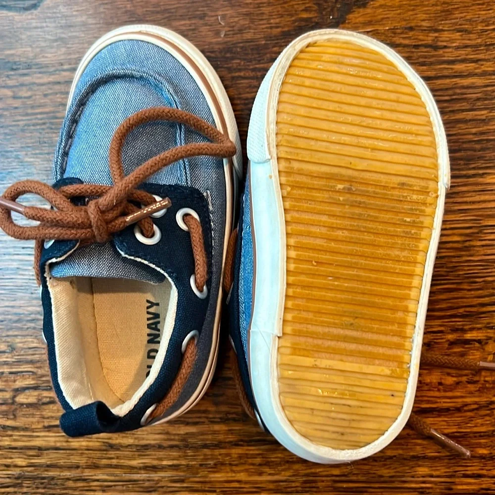 Old Navy Blue and Brown Baby Boat Shoes, worn 1x, size 5